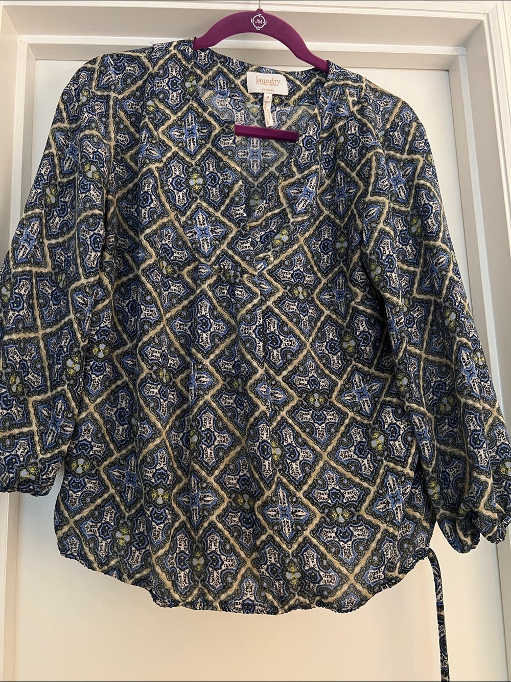 Laundry By Shelli Segal Blue and Olive Geometric V-Neck Blouse